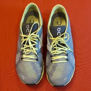 On Cloud X Running Shoes